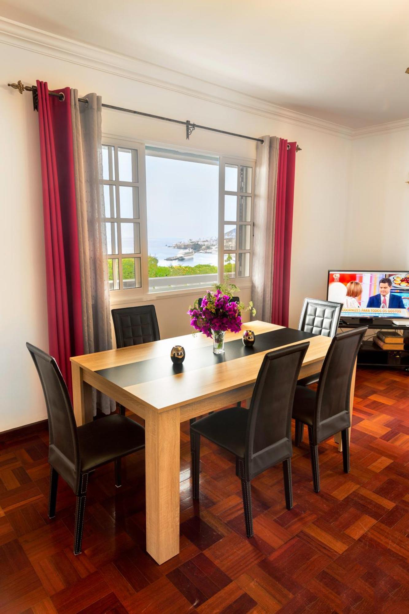 Charming Apartments In Funchal - Sao Goncalo Room photo